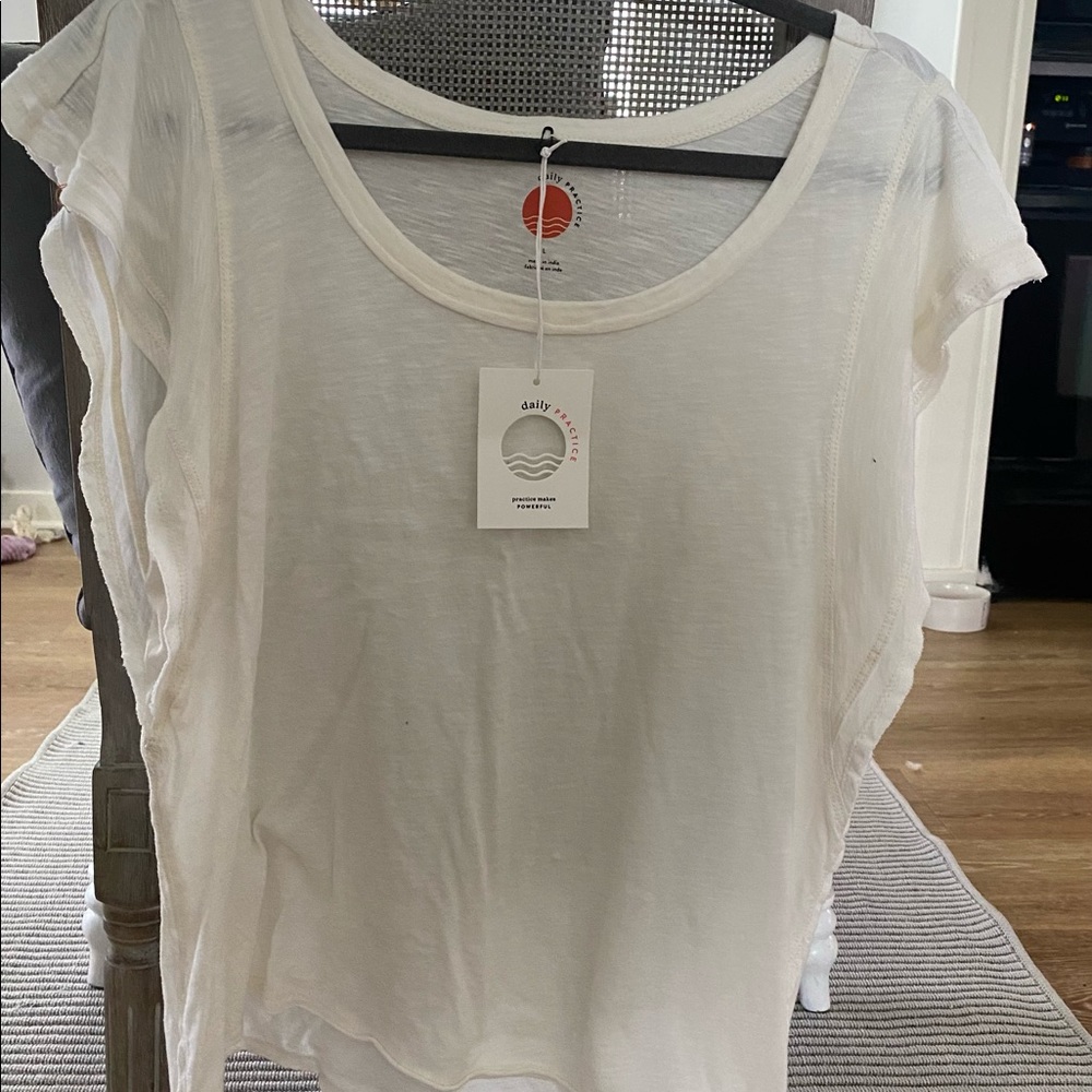 Anthropologie flutter cap t-shirt